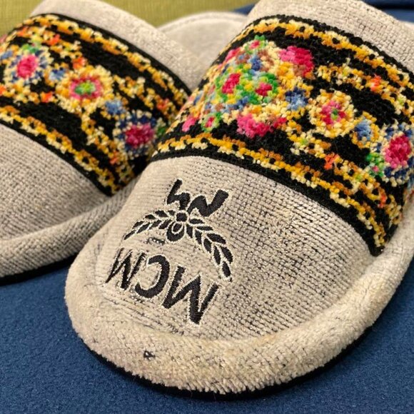 MCM Slippers Size SM  5-7 - Picture 3 of 7